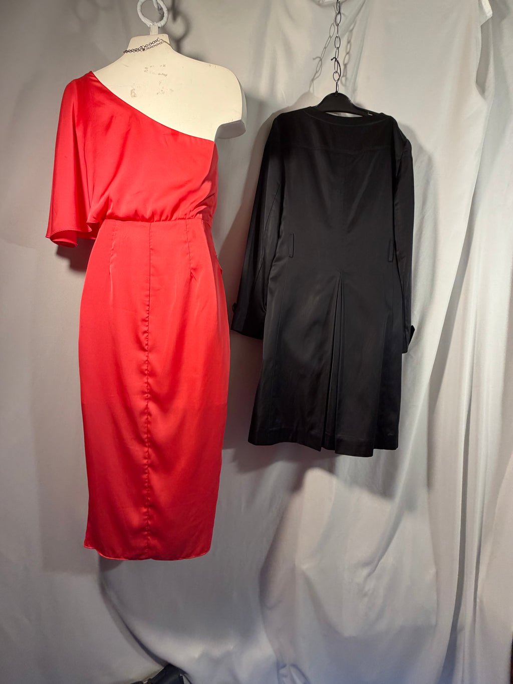 Coral Confidence | DO+BE One-Shoulder Satin Dress 7-Piece Complete Look — Size S